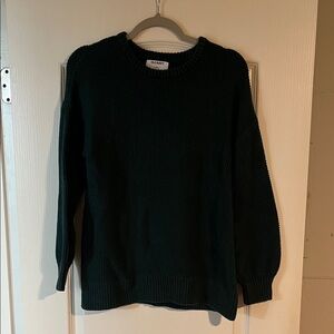 Old Navy Women's Dark Green Crew Neck Knit Sweater